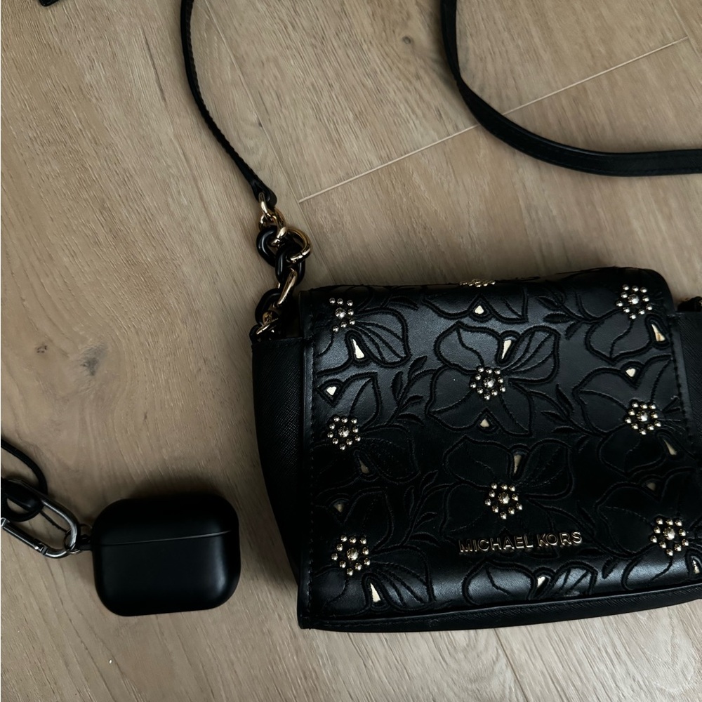 Black Michael Kors Mini Bag - Picture 3 of 3